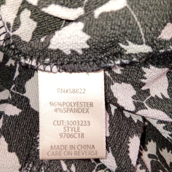 Max Studio Skirt NWOT - Picture 4 of 4